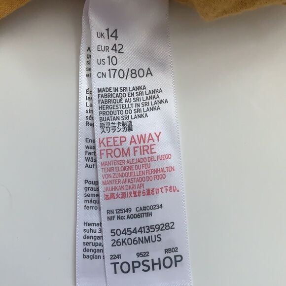 🌴NWT Topshop Button through Mini Skirt🌴 - Picture 8 of 9